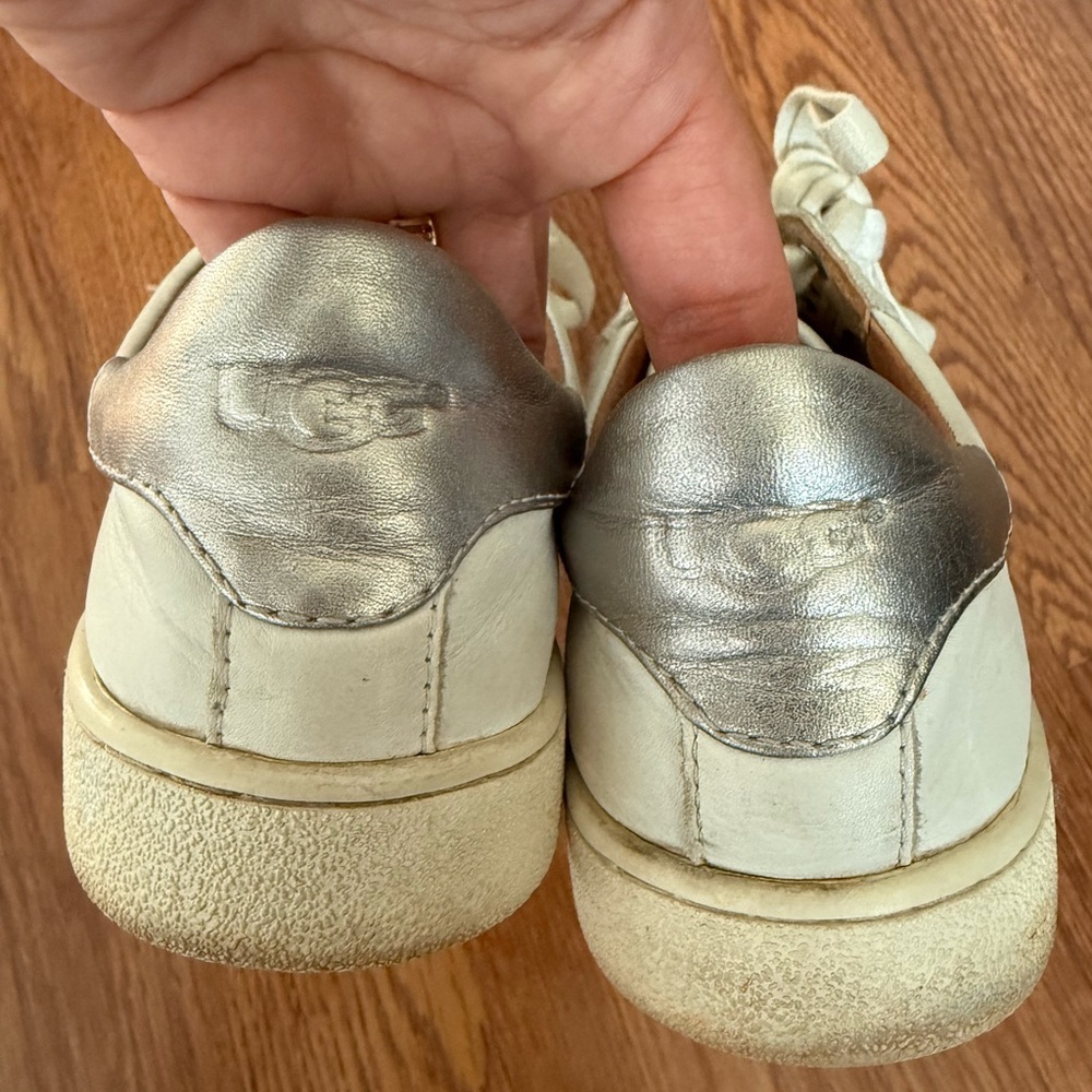 UGG Milo White Leather Lace Up Low Top Sneakers with Silver Heel Tab - Picture 4 of 8